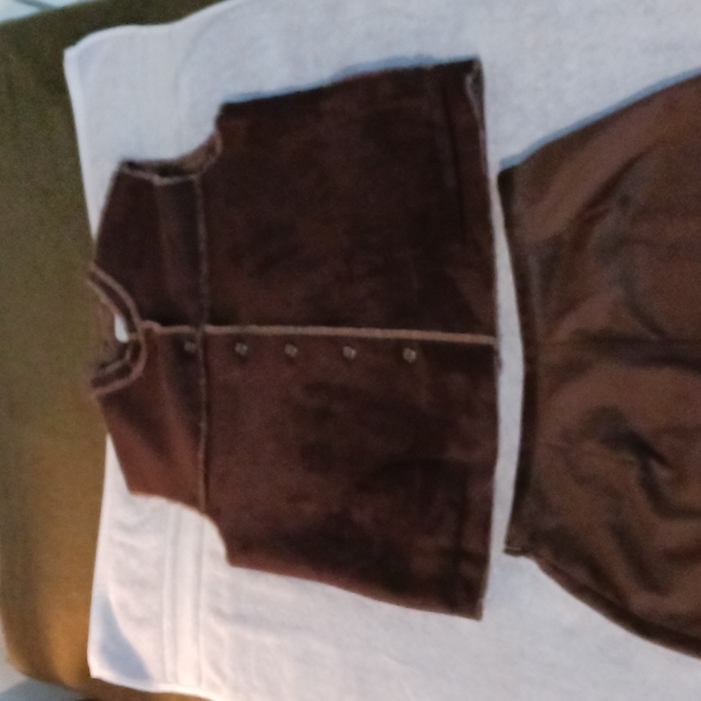 Valeri Steven's Brown 2 pice suede with vest Long length skirt 3/ and a half in.